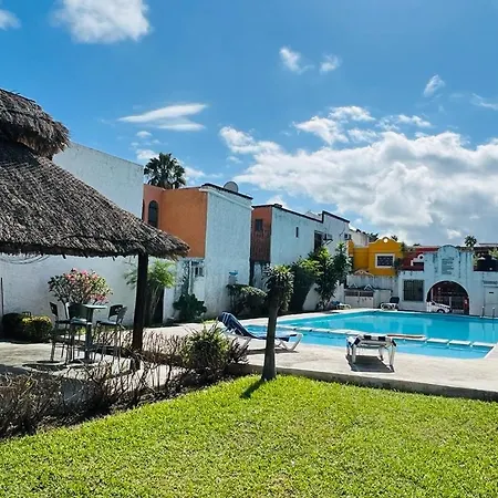 Villa La Casa Del Capi Cancún Exterior foto